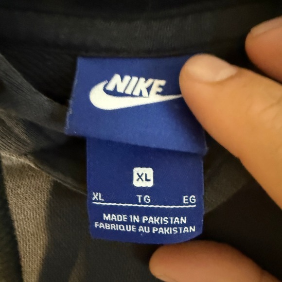 Nike Hoodie Men XL Black Embroidered Logo Club Fleece Pullover Sweatshirt Soft - Picture 5 of 9